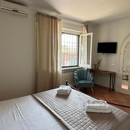 菲乌米奇诺Anna House公寓 外观 照片